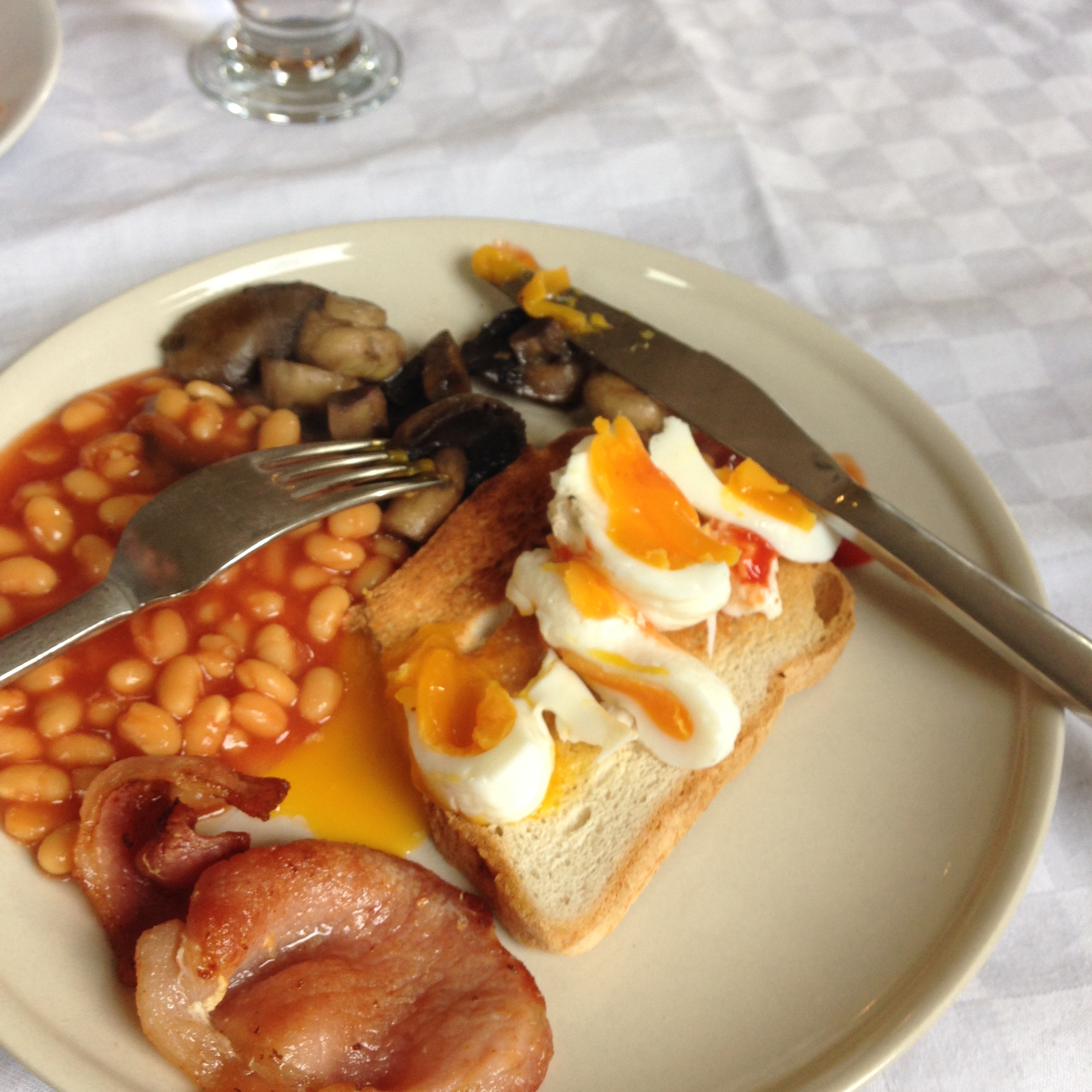 F593DFC8-DBA5-40ED-ACE0-CAEF8944851B